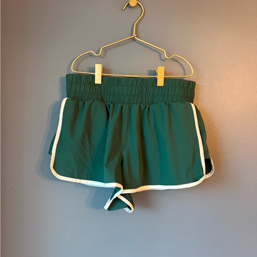 Varley‎ soft ripstop shorts